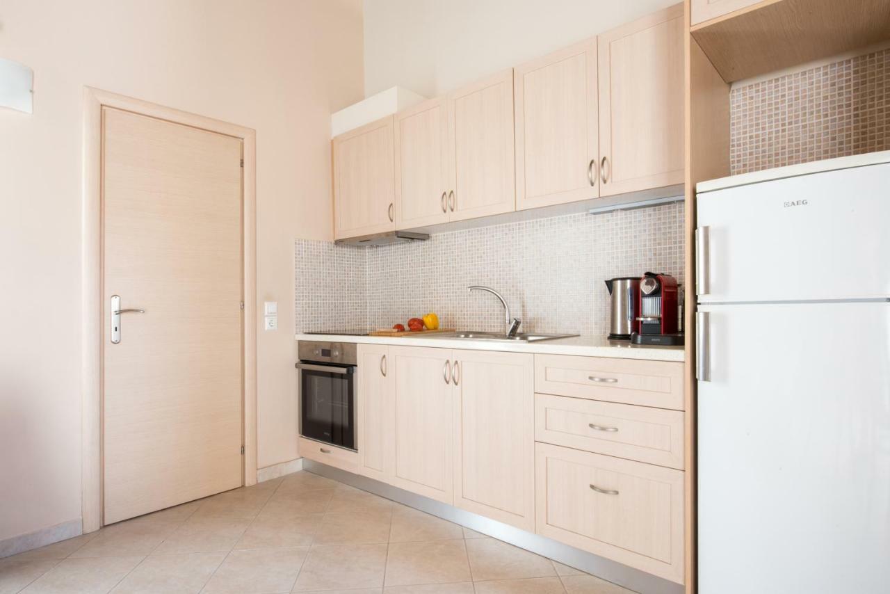 Апартаменты Top Floor Modern Studio In Central Koropi Экстерьер фото