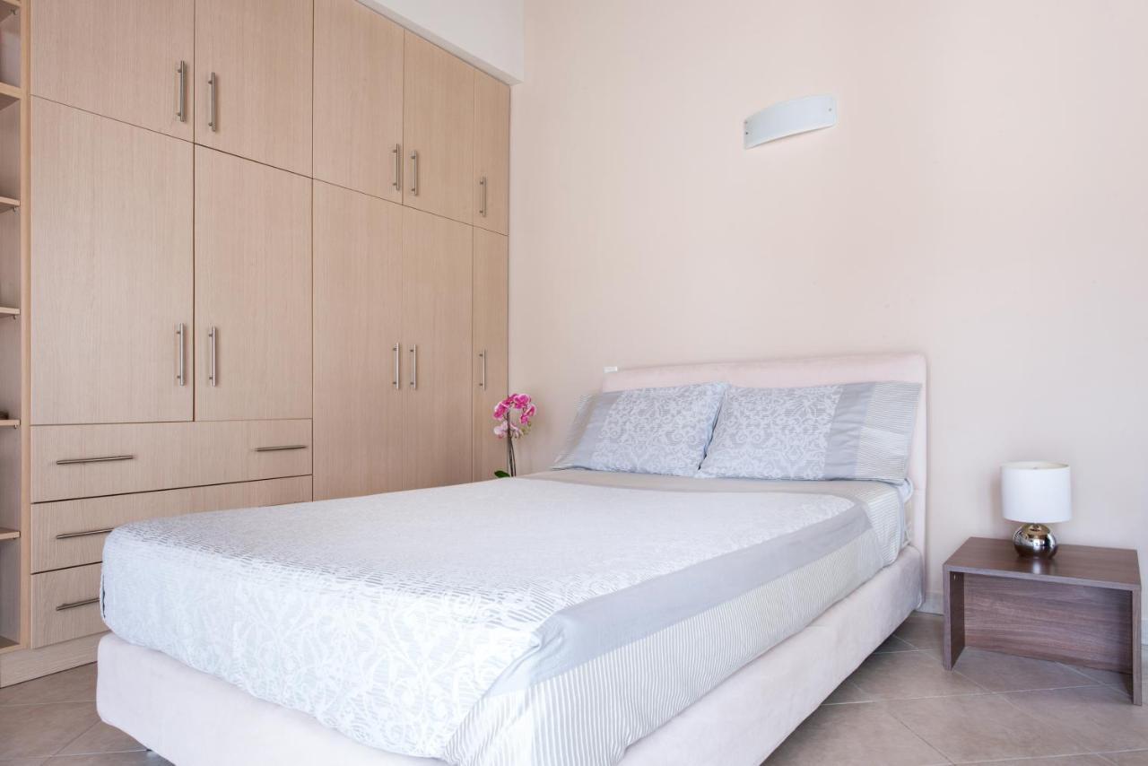 Апартаменты Top Floor Modern Studio In Central Koropi Экстерьер фото